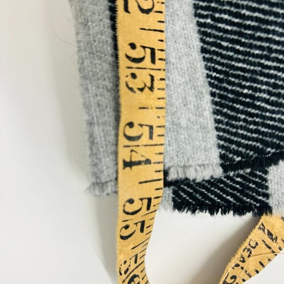 LOVE & LORE Variegated Stripe Wrap Poncho Soft Grey Heather O/S - Picture 9 of 9